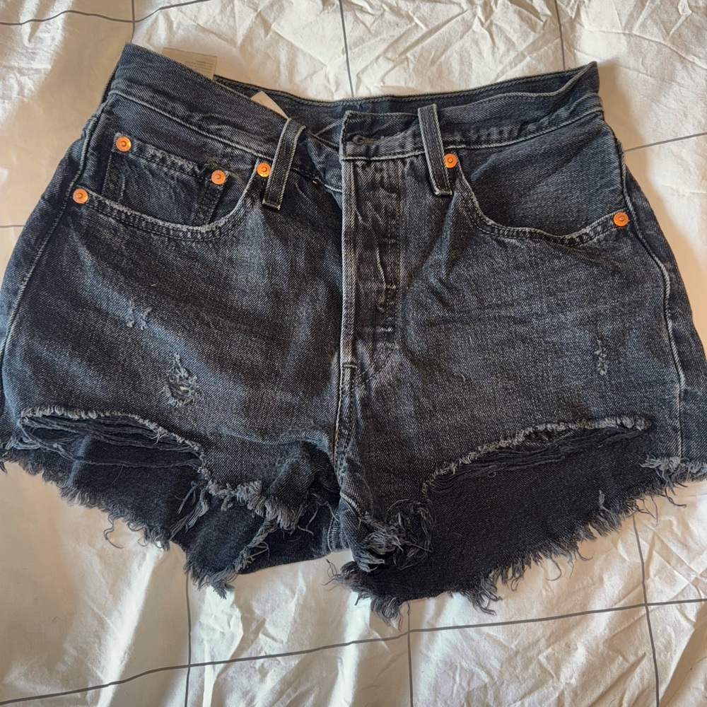 501 Levi shorts